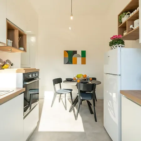 Domvs Tibvrtina - Solarium Zone, Terrace, A-c, Apartman Róma